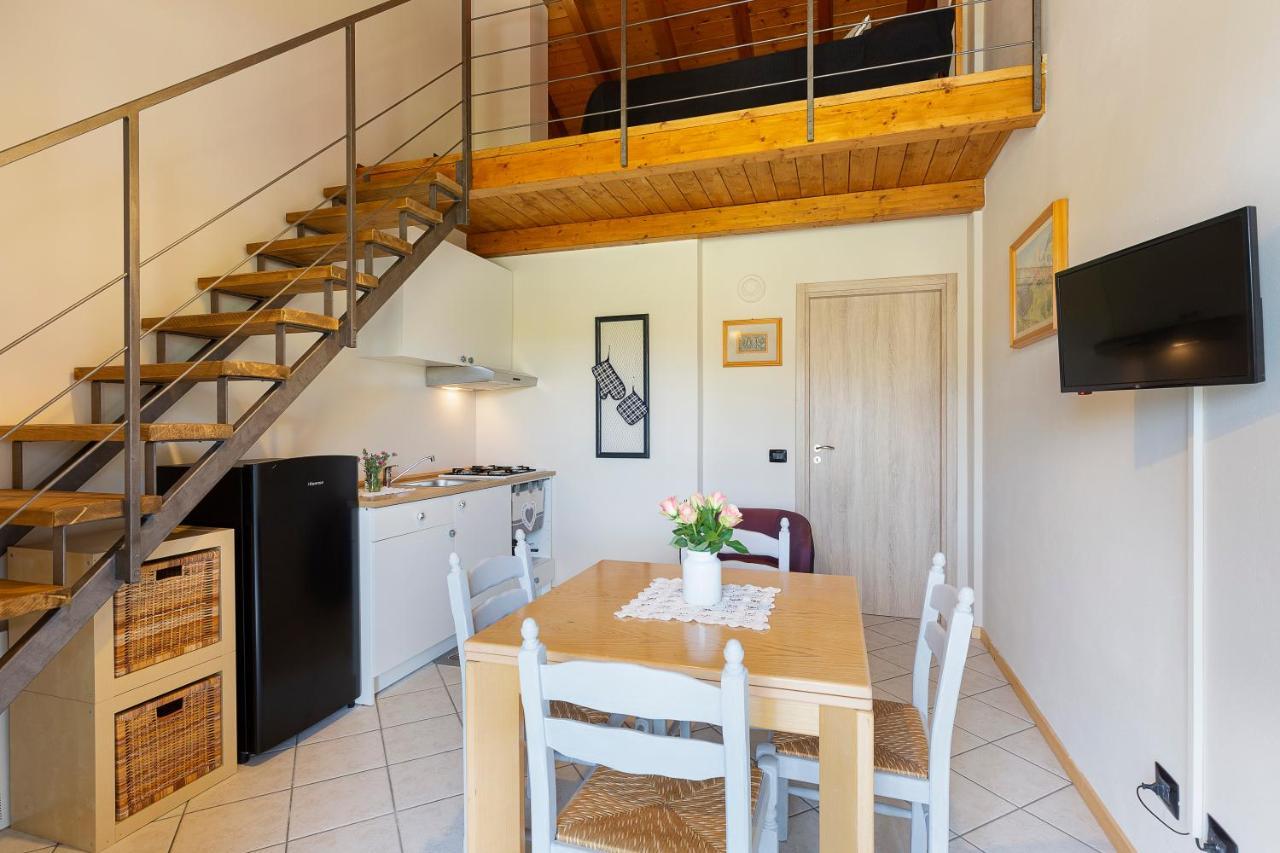 Bb10 Oasi Guest House Arona Eksteriør bilde