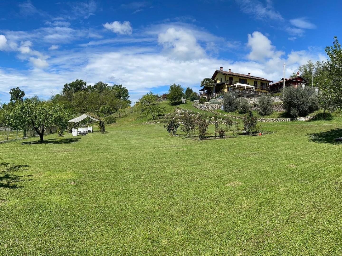 Bb10 Oasi Guest House Arona Eksteriør bilde
